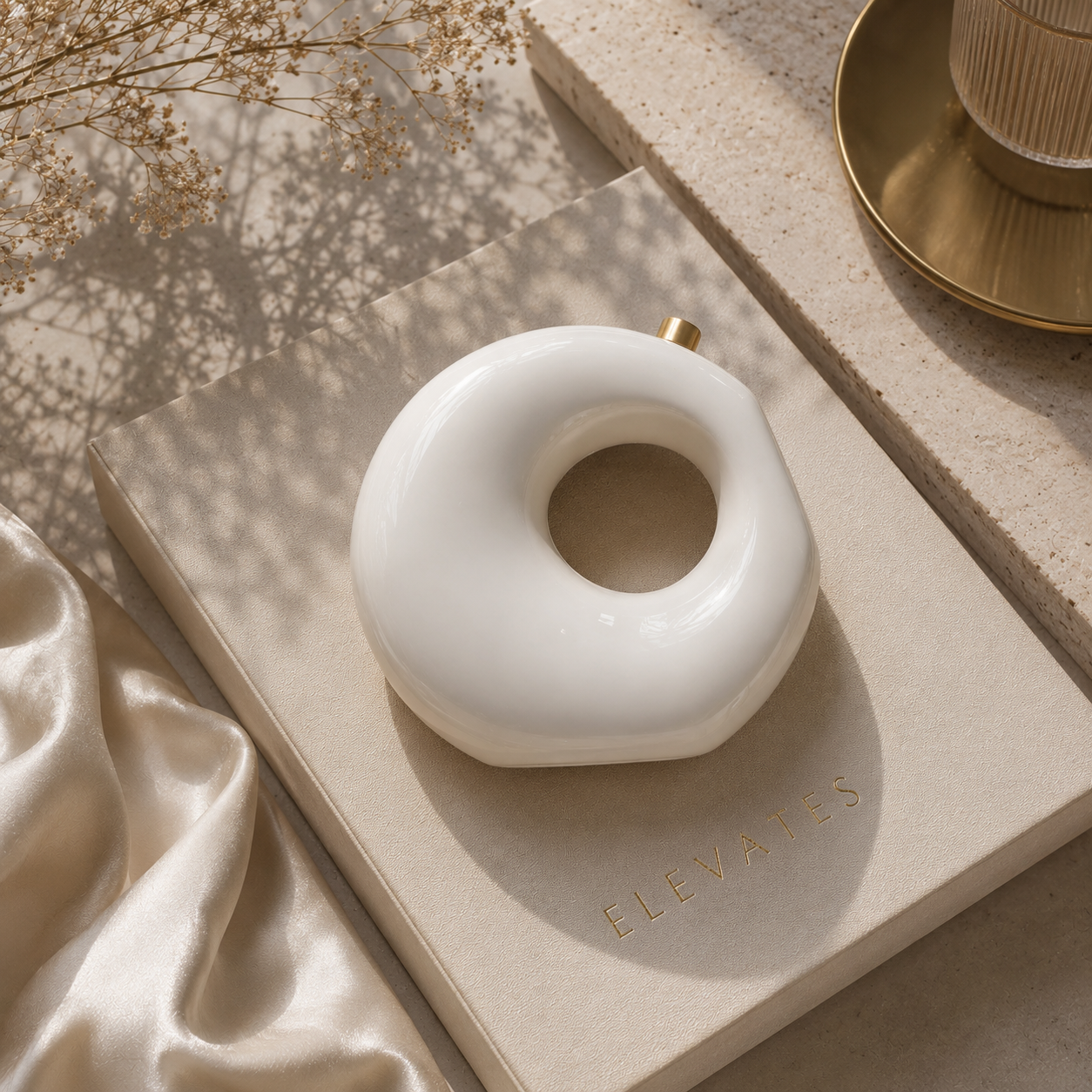 VELLORA | Sculptural Resin Clutch