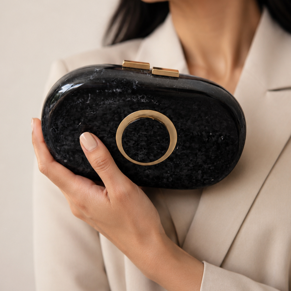 Capsule Resin Minaudière